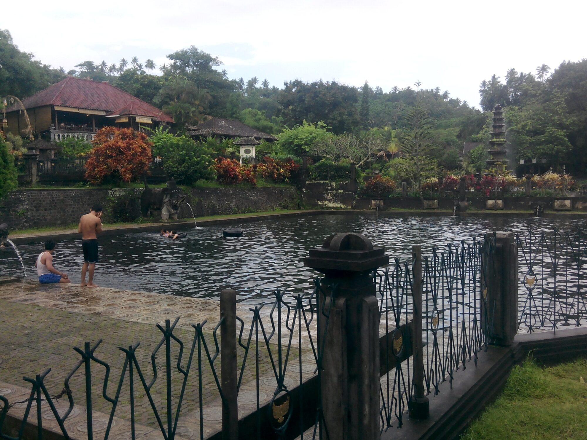 IMG_20160224_150035.jpg Tirta Gangga water garden