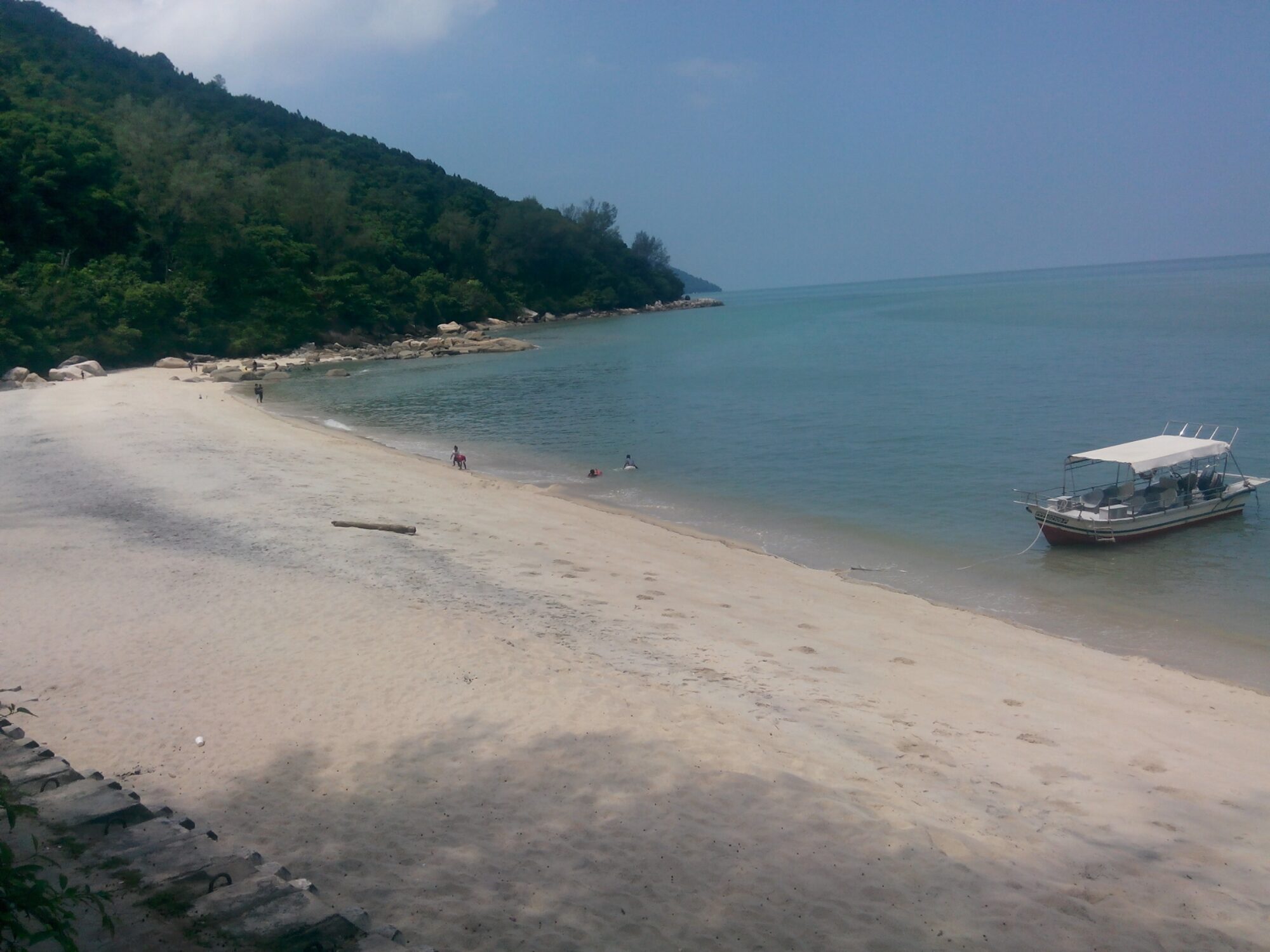 IMG_20160214_130939.jpg Batu Ferringhi beach