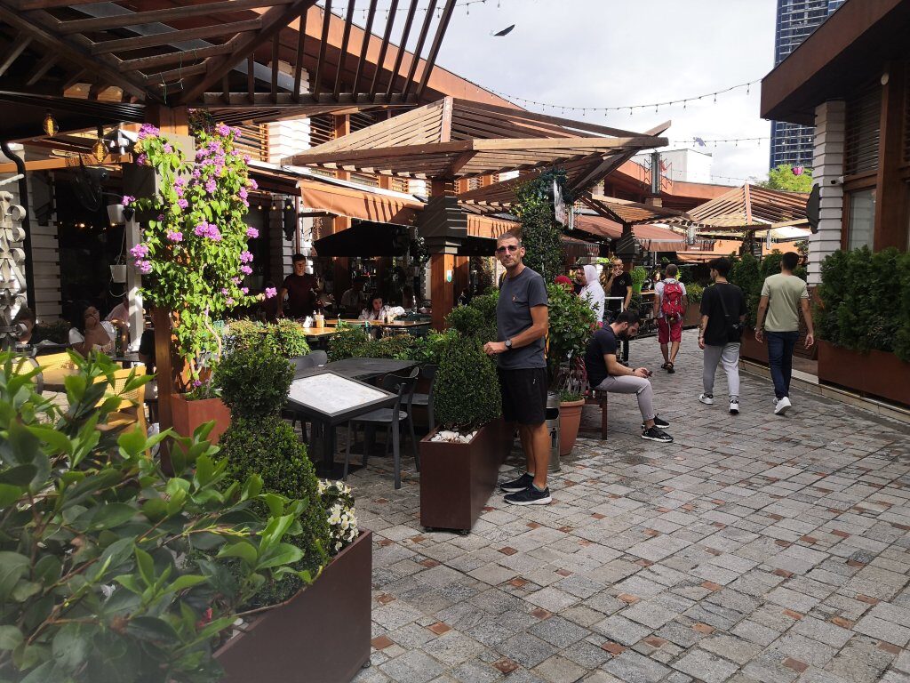 img_20220902_1611315297452803038141097-3889803