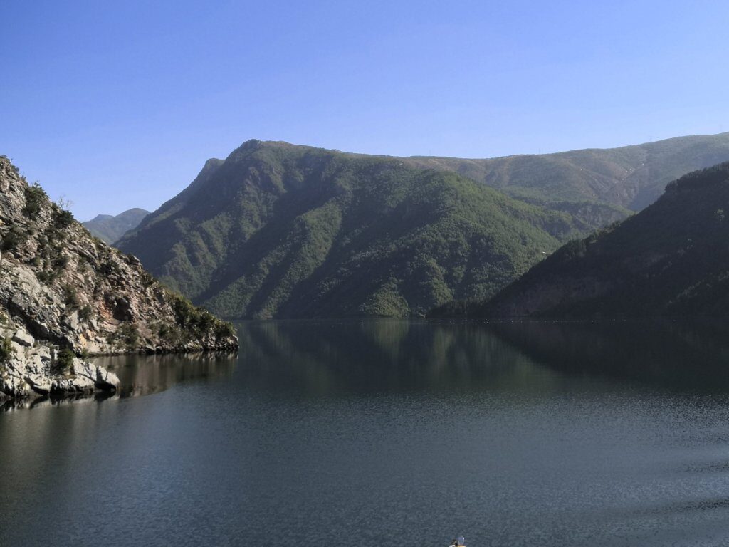 Komani lake, Albanian bloody Airways, and rest in peace Queen Elizabeth. 18 img 20220908 0939476700803687523302820 9449424