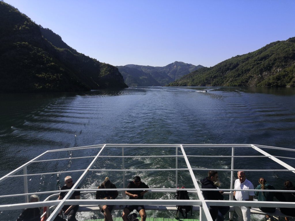 Komani lake, Albanian bloody Airways, and rest in peace Queen Elizabeth. 22 img 20220908 0955117252239411698278777 6856502