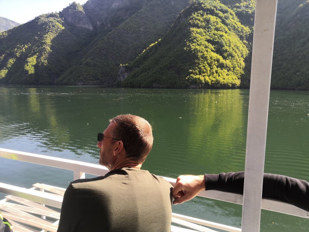 Komani lake, Albanian bloody Airways, and rest in peace Queen Elizabeth. 23 img 20220908 095558 1154476389699025442 8172951