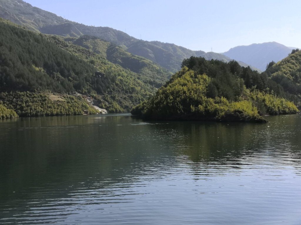 Komani lake, Albanian bloody Airways, and rest in peace Queen Elizabeth. 27 img 20220908 1001063981040921356633560 5704956