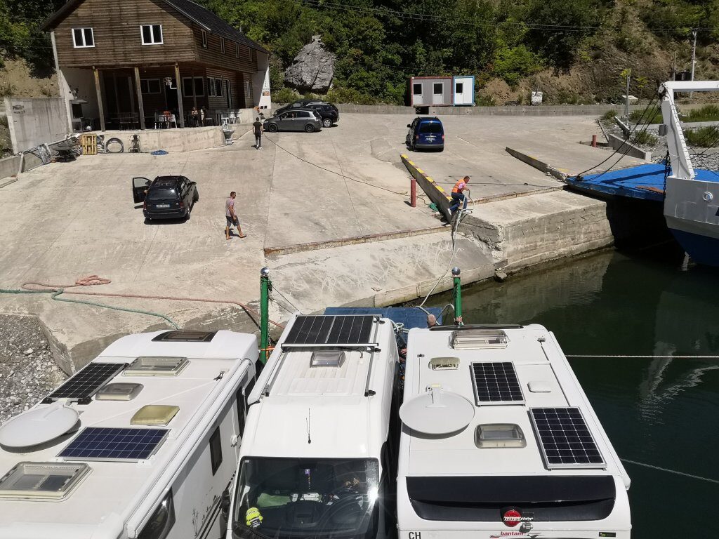 Komani lake, Albanian bloody Airways, and rest in peace Queen Elizabeth. 48 img 20220908 1201382857909976892267890 8455870