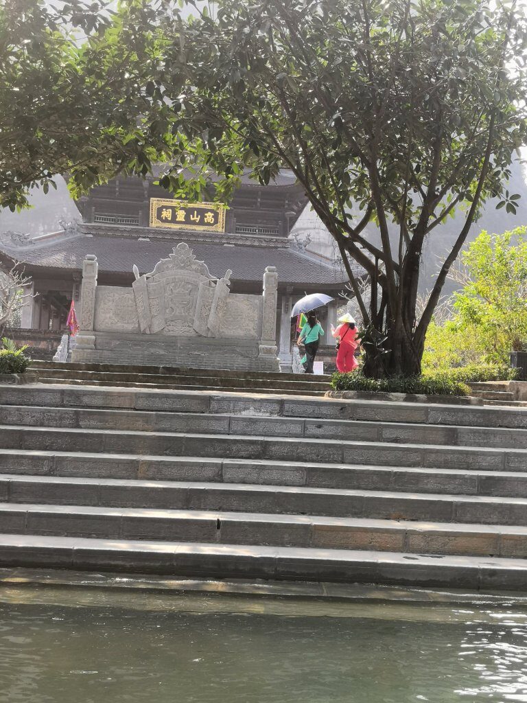 Trang An boat trip