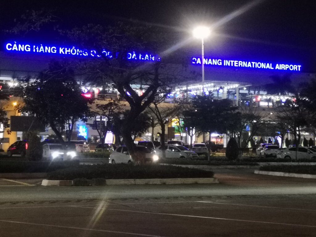 Time for Lauren to join us, all meeting in Danang π 19 img 20230304 1903284445633892705196580 7763237