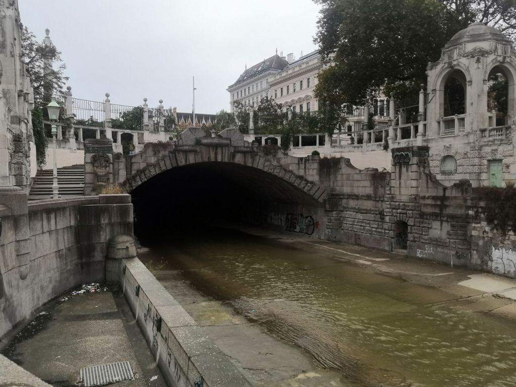 Our next jollies then off to Budapest 6 img 20240927 1008252378676713269760837 5985269