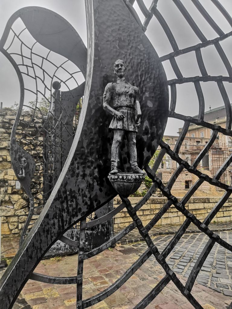 Must-See Highlights in Budapest: 18km of Exploration 56 img 20240928 151705 13104867025790503576 6429001