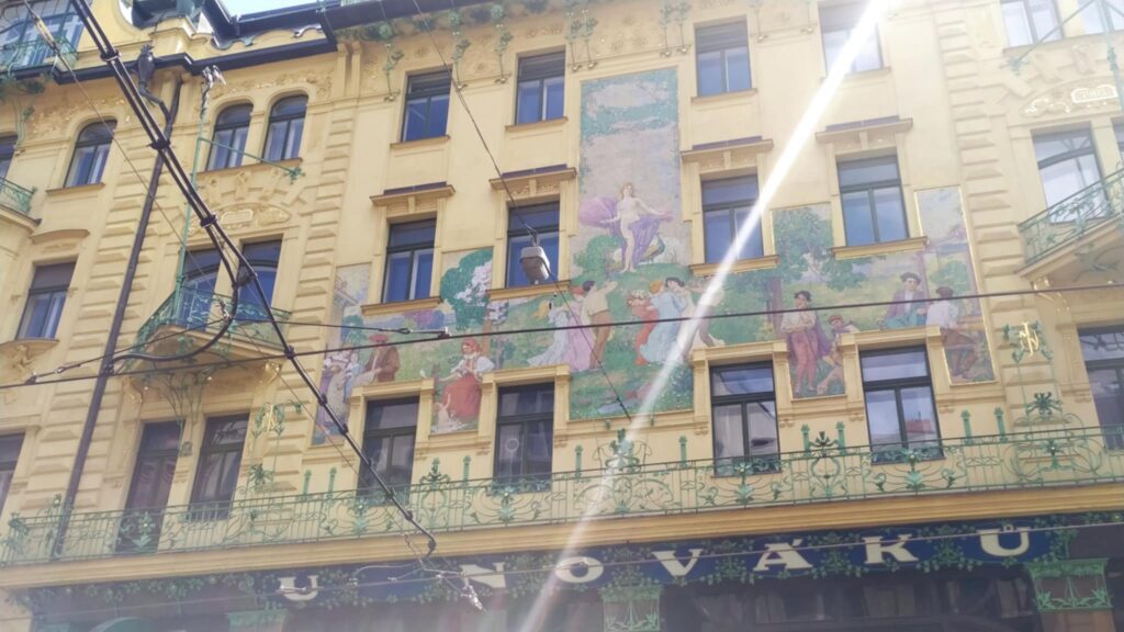 Prague day 2. Hopefully this doesn't set the tone for our day.. 52 Messenger creation 70CF14CD 4FBD 4512 89BF DB1F29588013 1024x576 9646599